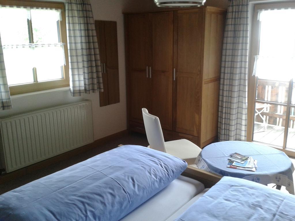 Gaestehaus Attenhauser ウンターアンマーガウ 部屋 写真